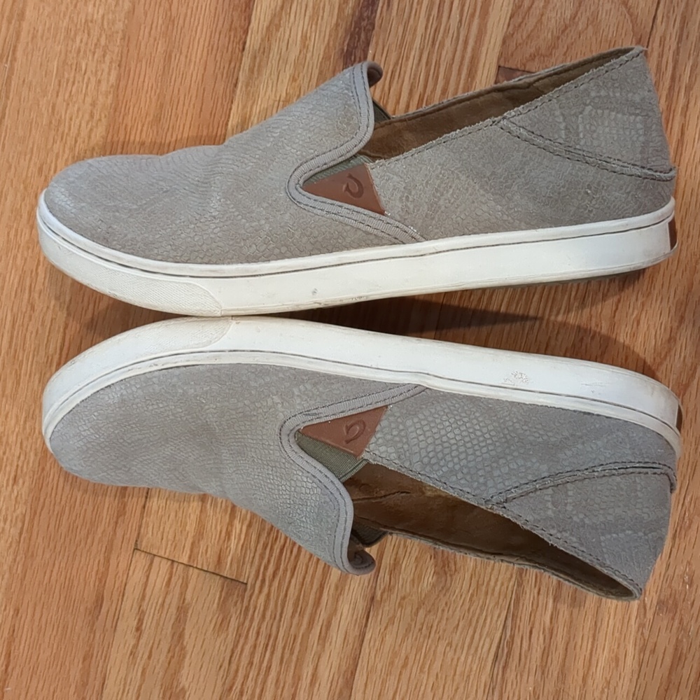 OluKai Pehuea leather slip-on W7.5 - Picture 9 of 11